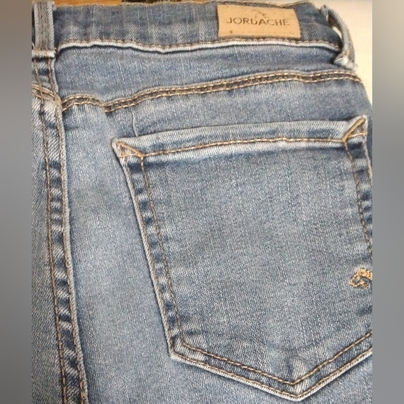 Jordache Super Skinny Jeans size 12.    11- 021 - Picture 5 of 6
